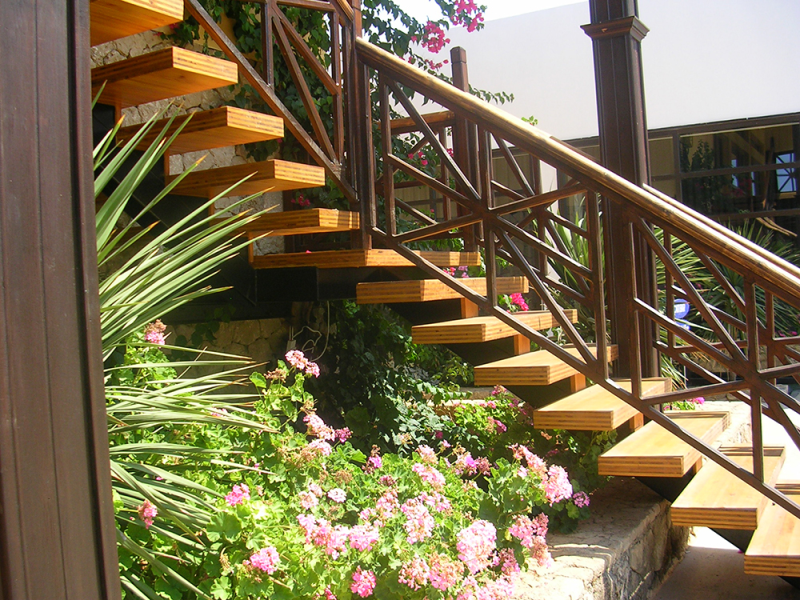 Çınar Ahşap | NET HOLDİNG - MERİT CRYSTAL COVE HOTEL - KIBRIS